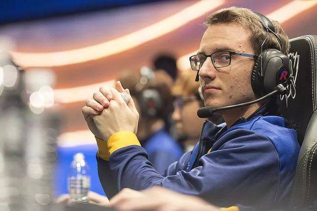 开云入口-C9前途光明！，西亚卡姆新星出色发挥表现突出热度持续攀升-开云入口